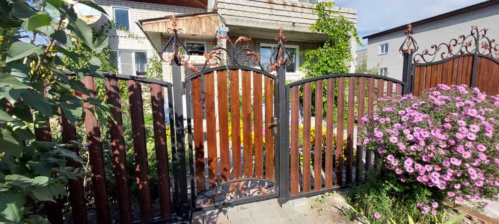 забор из штакетника каштан красный фото3 в Переславле-Залесском