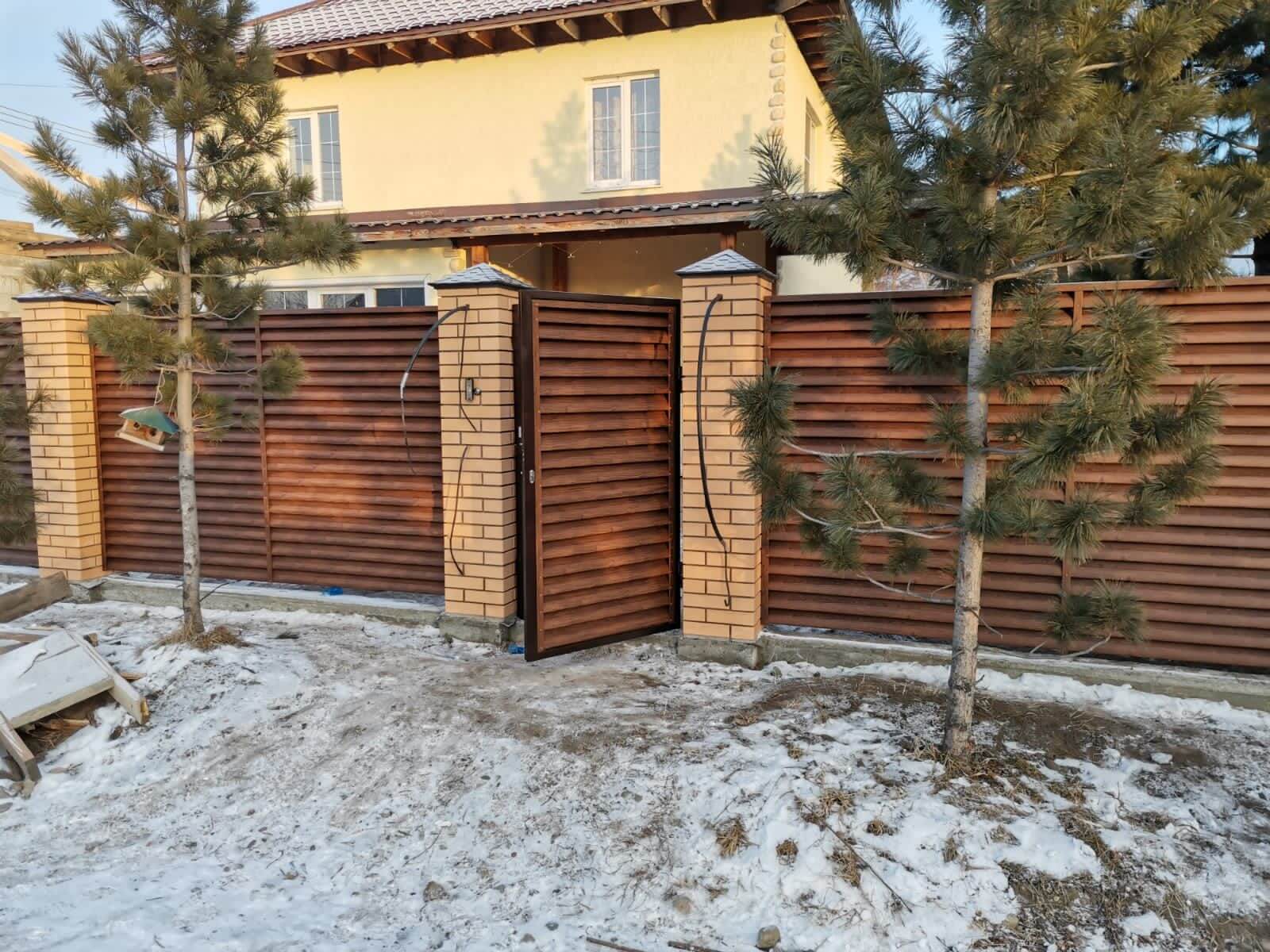 забор-жалюзи 65м Каштан фото1 в Переславле-Залесском