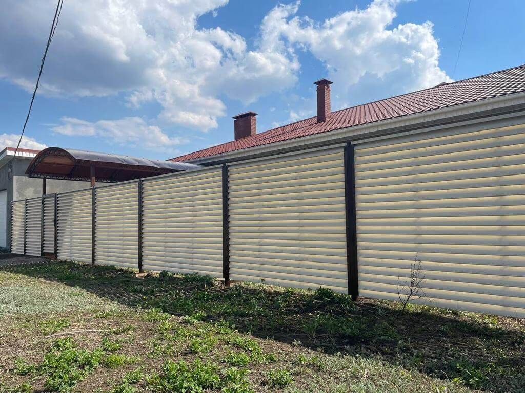 Забор из ламелей Еврожалюзи 25м RAL1015/1015 Слоновая Кость двусторонний в Переславле-Залесском