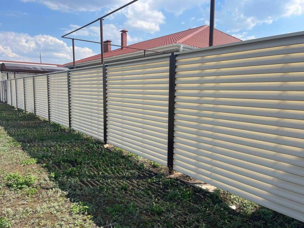 Забор из ламелей Еврожалюзи 25м RAL1015/1015 Слоновая Кость двусторонний фото 2 в Переславле-Залесском