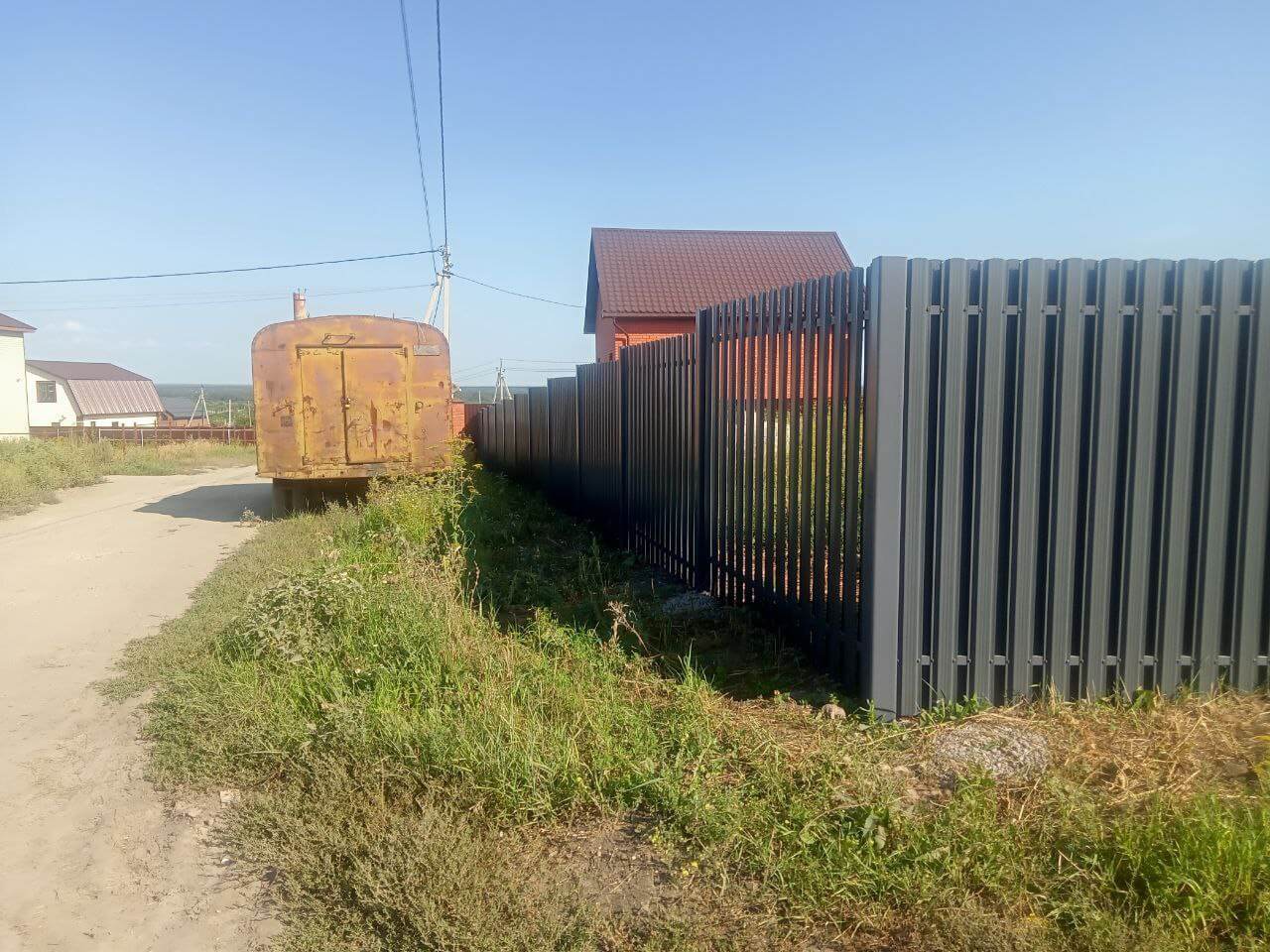 Забор из евроштакетника 21м RAL7024/7024 Серый Графит двусторонний фото 2 в Переславле-Залесском