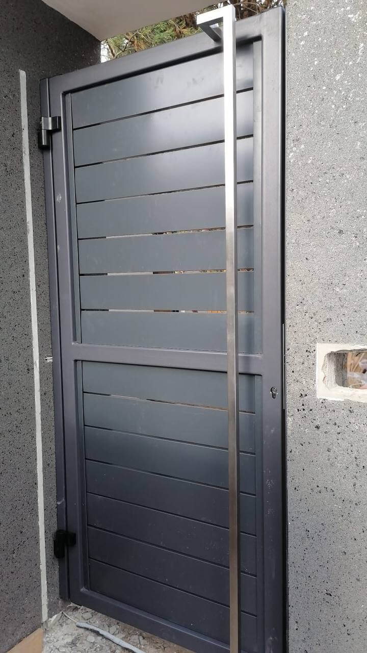 Забор-ранчо из металлопланкена 36м RAL7024 Серый Графит фото 5 в Переславле-Залесском