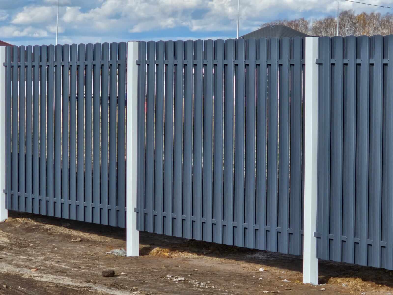 Забор из евроштакетника 234м RAL7024/7024 Серый Графит двусторонний фото 1 в Переславле-Залесском