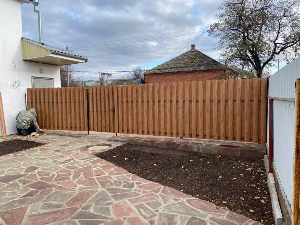Забор из евроштакетника 7м Кипарис 2хPrintech двусторонний в Переславле-Залесском
