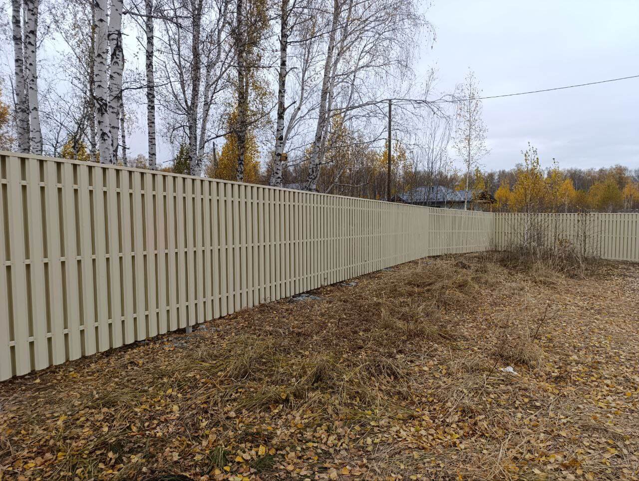 Забор из евроштакетника 140м RAL1015/1015 Слоновая Кость двусторонний фото 1 в Переславле-Залесском