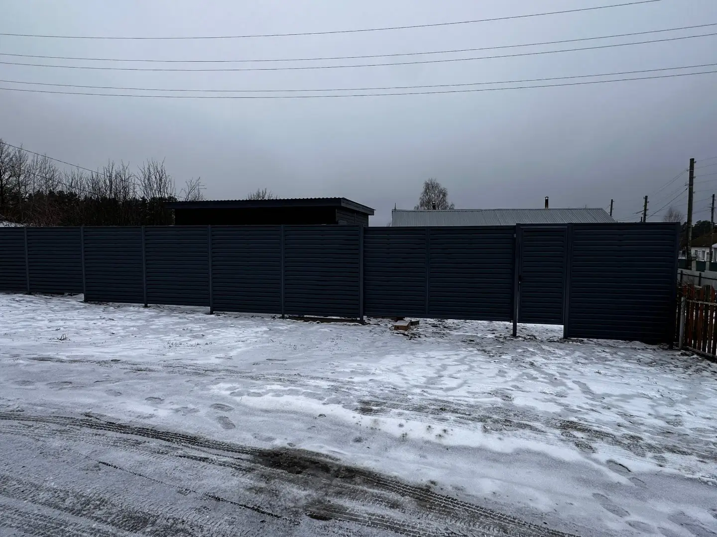 Забор-жалюзи из ламелей Хай-Тек 20м RAL7024/7024 Серый Графит двусторонний МАТТЕ фото 1 в Переславле-Залесском