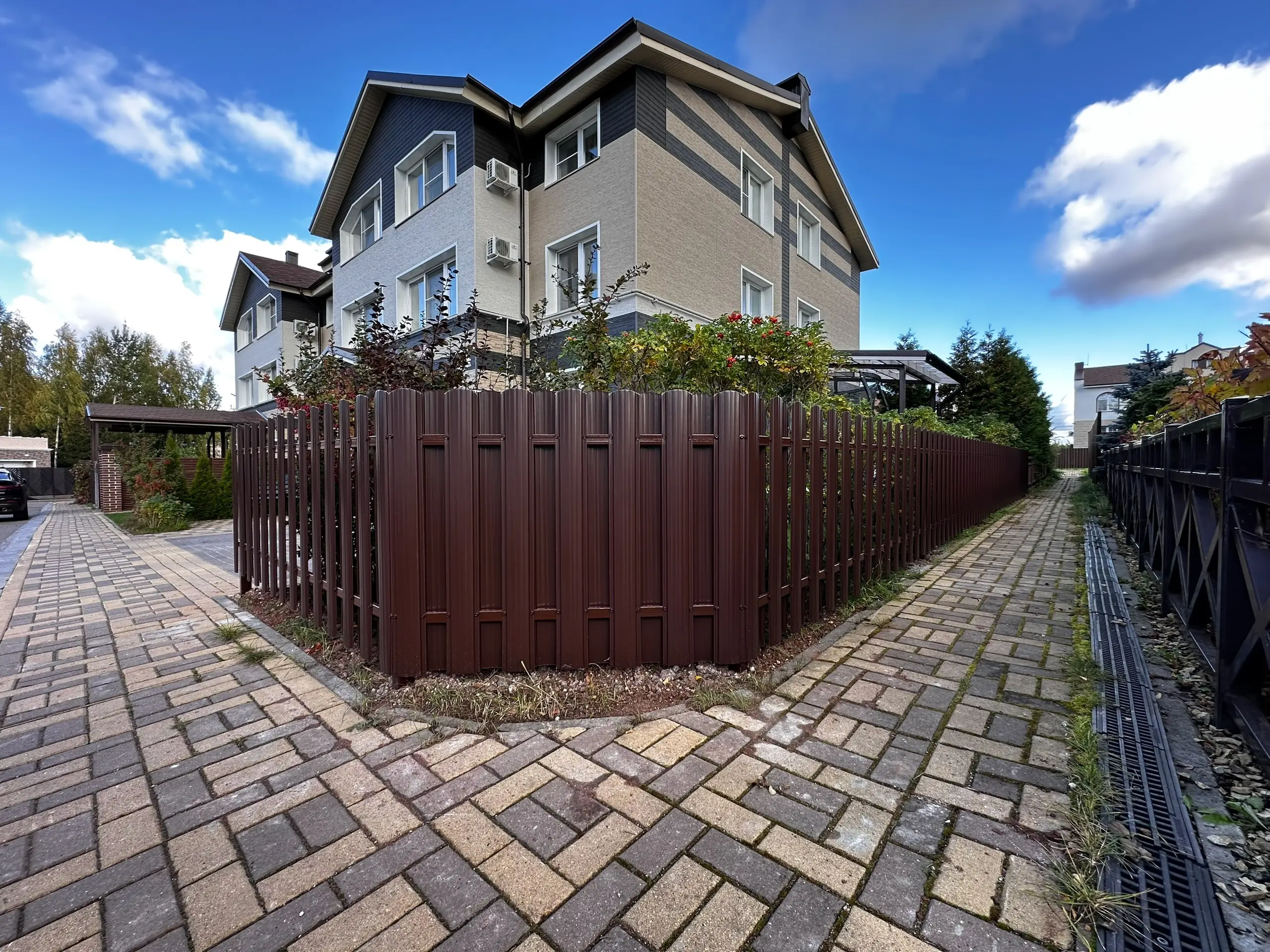 Заборчик из евроштакетника 18м RAL8017/8017 Шоколад двусторонний фото 1 в Переславле-Залесском
