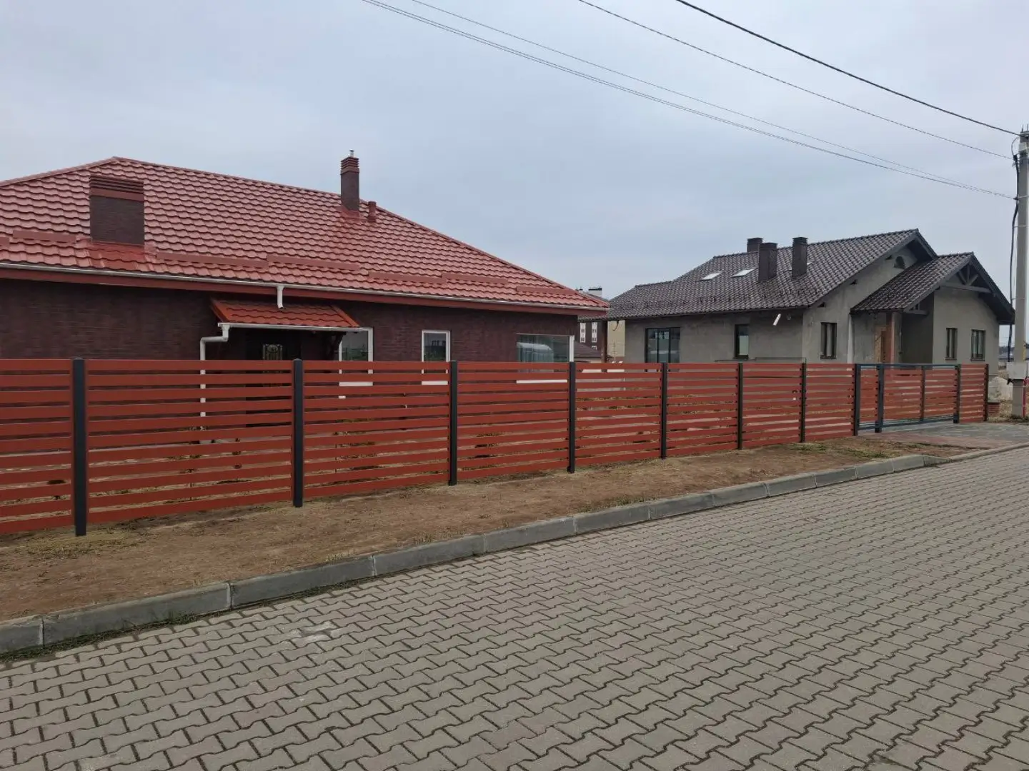 Забор-ранчо из металлопланкена 18м RAL8004 Терракотовый фото 1 в Переславле-Залесском